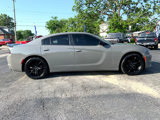 Used 2017 Dodge Charger SE w/ Blacktop Package image 6