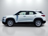 Used 2023 Chevrolet TrailBlazer LS image 2