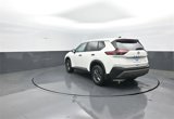 Used 2023 Nissan Rogue S image 5