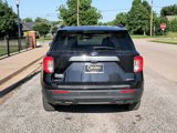 Used 2022 Ford Explorer XLT image 3