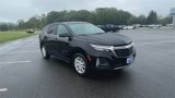 Used 2023 Chevrolet Equinox LT image 2