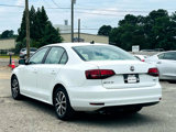 Used 2017 Volkswagen Jetta SE image 4