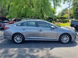 Used 2018 Hyundai Sonata SE image 2