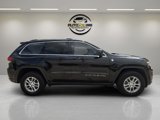 Used 2020 Jeep Grand Cherokee Laredo image 3