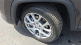 Used 2022 Jeep Compass Latitude image 3