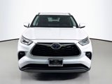 Used 2022 Toyota Highlander Platinum image 2