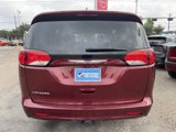 Used 2020 Chrysler Voyager L image 4