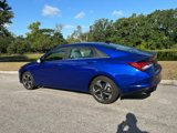 Used 2023 Hyundai Elantra Limited image 3