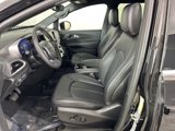 New 2025 Chrysler Pacifica Select image 3