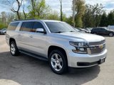 Used 2015 Chevrolet Suburban LT image 3