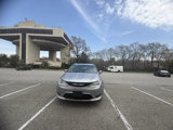 Used 2017 Chrysler Pacifica Limited image 3
