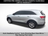 Used 2017 Kia Sorento LX w/ LX Convenience Package image 5