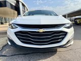 Used 2023 Chevrolet Malibu LT image 2