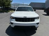 Used 2018 Jeep Grand Cherokee Laredo image 3