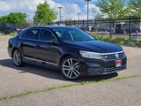 Used 2017 Volkswagen Passat 1.8T R-Line w/ R-Line Lighting Package image 2