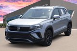 Used 2023 Volkswagen Taos SE w/ Panoramic Sunroof Package image 6