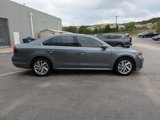 Used 2018 Volkswagen Passat 2.0T SE image 4