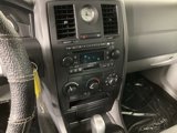 Used 2007 Chrysler 300 image 2