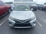 Used 2020 Toyota Camry XSE image 2