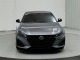 Used 2023 Nissan Altima 2.5 SR w/ SR Premium Package image 2