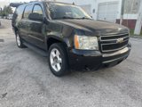 Used 2014 Chevrolet Suburban LT image 2