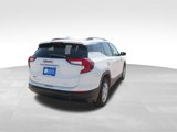 Used 2023 GMC Terrain SLE w/ Driver Convenience Package image 4