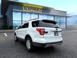 Used 2017 Ford Explorer XLT w/ Equipment Group 202A image 5