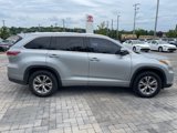 Used 2015 Toyota Highlander XLE image 3