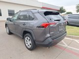 Used 2019 Toyota RAV4 LE image 4