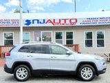 Used 2017 Jeep Cherokee Latitude w/ True North Edition image 3