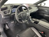 Used 2020 Lexus ES 350 Luxury image 2