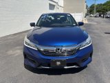 Used 2017 Honda Accord Touring image 2
