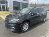 New 2025 Chrysler Pacifica Select image 2