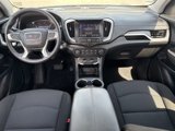 Certified 2022 GMC Terrain SLE image 2