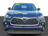 Used 2021 Toyota Highlander XLE image 2