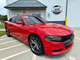 Used 2015 Dodge Charger SXT w/ Driver Confidence Group image 2