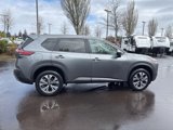 Used 2023 Nissan Rogue SV image 5