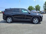 Used 2024 GMC Terrain SLE image 3