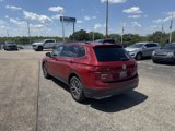 Used 2019 Volkswagen Tiguan SE w/ Panoramic Sunroof Package image 5