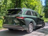 Used 2021 Toyota Sienna XLE image 6
