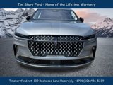 New 2025 Lincoln Nautilus Premier image 2