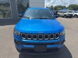 Used 2024 Jeep Compass Latitude image 3