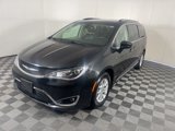 Used 2020 Chrysler Pacifica Touring-L image 5