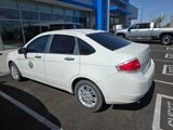 Used 2009 Ford Focus SE image 2