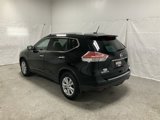 Used 2015 Nissan Rogue SV image 3