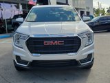 Used 2022 GMC Terrain SLE w/ Driver Convenience Package image 2