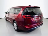 Used 2023 Chrysler Pacifica Touring-L image 5