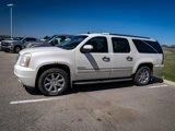 Used 2010 GMC Yukon XL Denali image 3