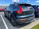 Used 2019 Volvo XC40 T4 Inscription image 4