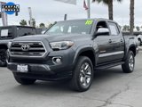 Used 2016 Toyota Tacoma Limited image 2